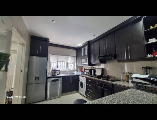 3 BEDROOM PROPERTY TO RENT IN OVERPORT